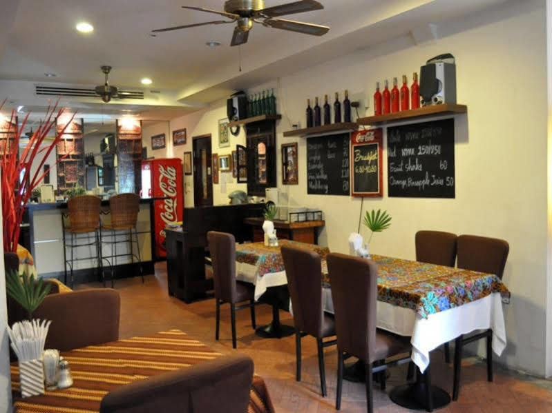 Drop Inn Banguecoque Exterior foto